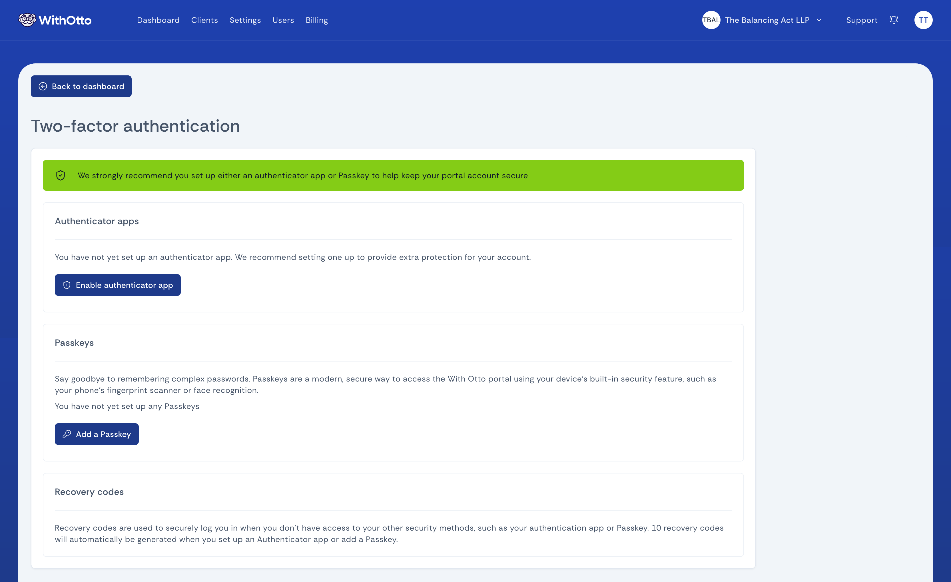 Two-factor authentication setup page showing options for authenticator app and Passkey, with a green security recommendation banner at the top